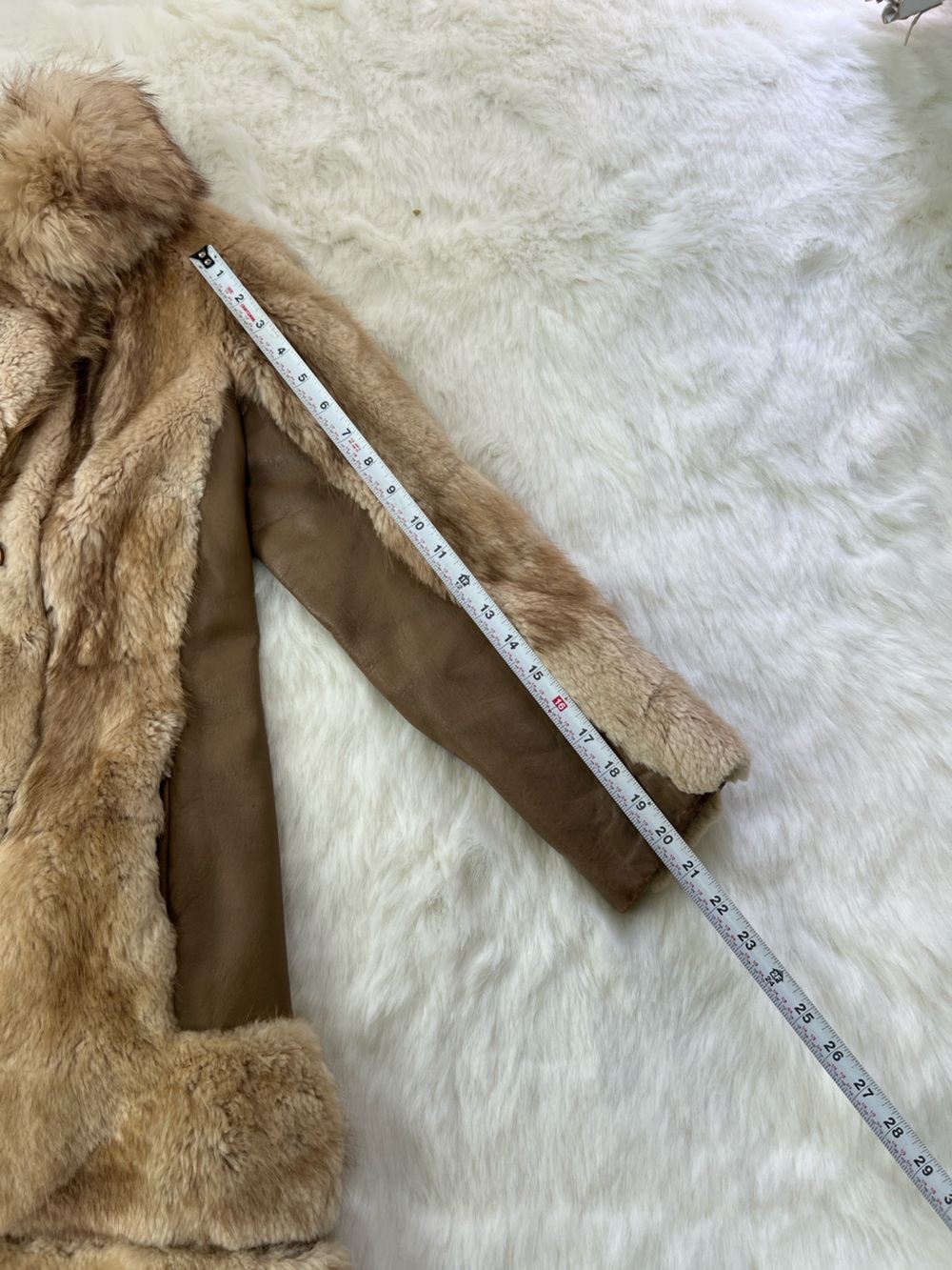 Vintage Luxury women’s Fur leather Pea Coat luxury timeless Eye Catching Coat - Picture 10 of 11